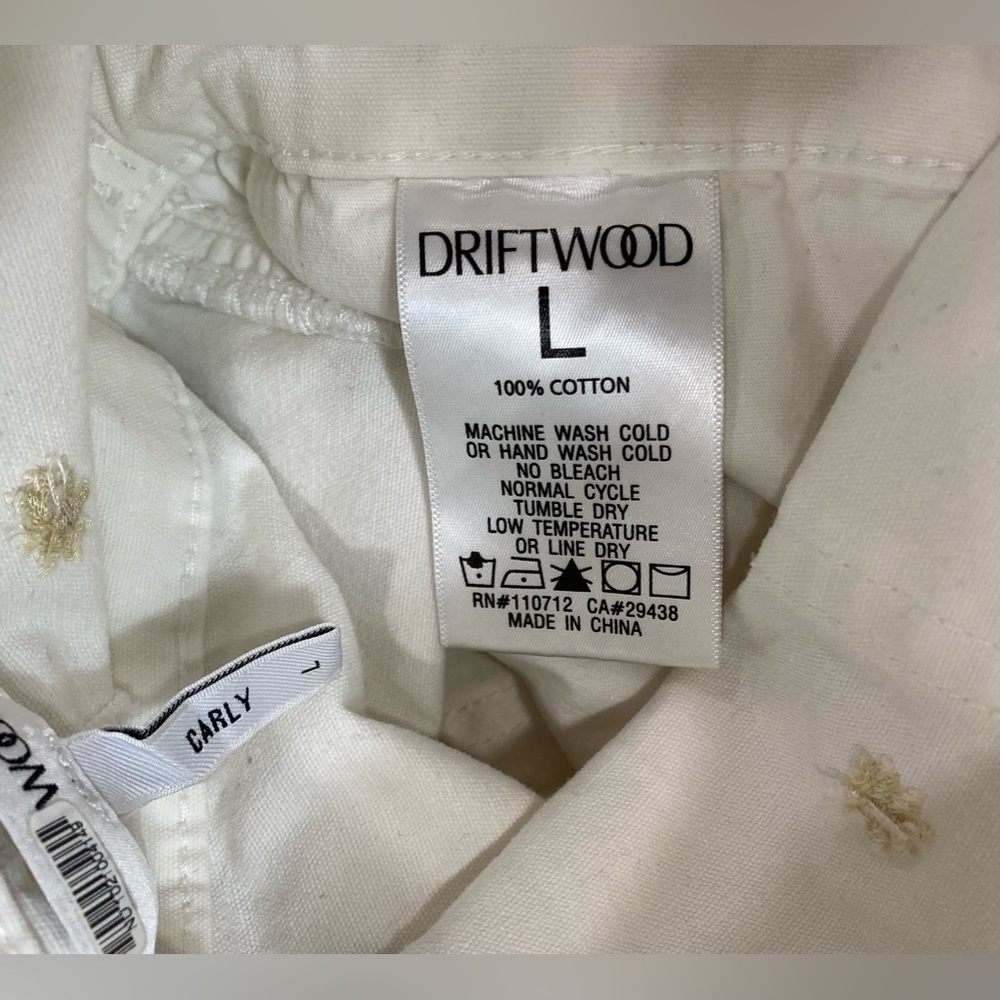 Driftwood Carly Jumpsuit in White Dizzy Daisy Print - Picture 12 of 16